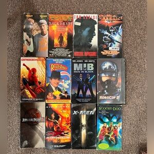 VHS Jurassic Park, X-Men, Spider-Man MIB,… Lot Of 12 VHS Movies. Action, Comedy…